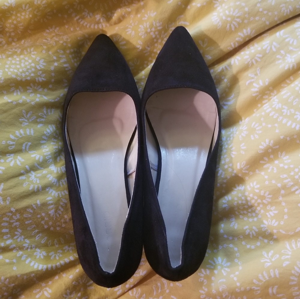 Small heeled shoes